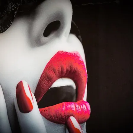 Le French Kiss F2 Renove Hyper-centre De *