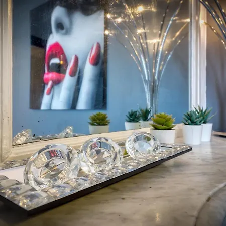 Le French Kiss F2 Renove Hyper-centre De * Ρουέν